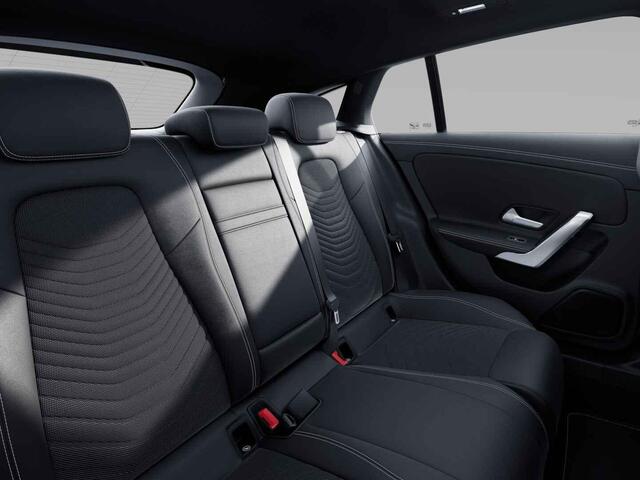 Mercedes-Benz CLA-KLASSE Shooting Brake 180 Star Edition Luxury Line