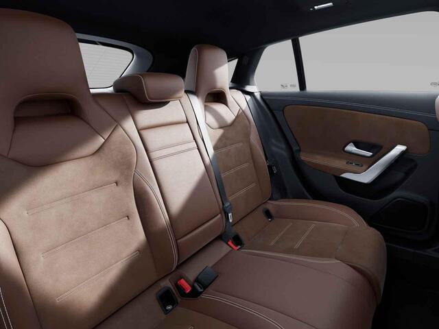 Mercedes-Benz CLA-KLASSE Shooting Brake 180 Star Edition AMG Line