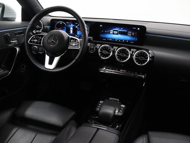 Mercedes-Benz CLA-KLASSE Shooting Brake 200 Business Solution Luxury | Panoramadak | Memory | Widescreen | Keyless | Multibeam |