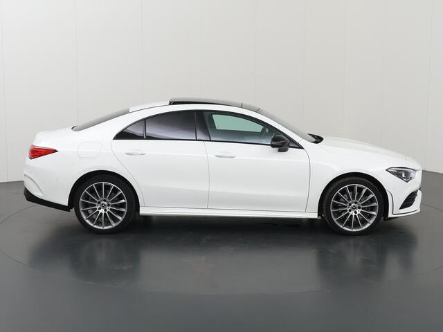 Mercedes-Benz CLA-KLASSE 250 e AMG Line | Panoramadak | Night | Stoelverwarming | Sfeerverlichting | Widescreen |