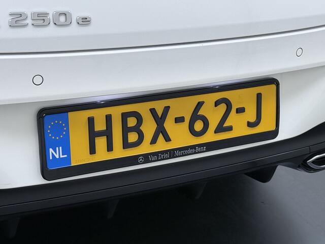 Mercedes-Benz CLA-KLASSE Shooting Brake 250 e AMG Line | Pano 360 Camera Sfeer Night