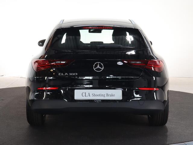 Mercedes-Benz CLA-KLASSE Shooting Brake 180 Star Edition | Dodehoekassistent | Achteruitrijcamera | Multibeam LED koplampen