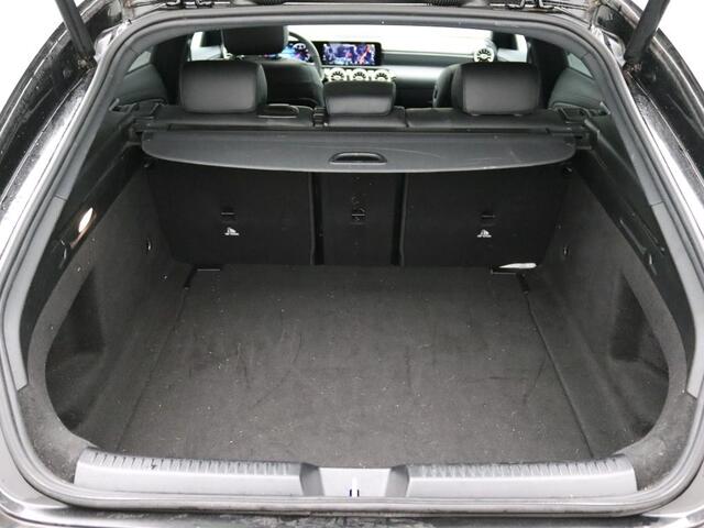 Mercedes-Benz CLA-KLASSE Shooting Brake 180 Business Solution Luxury Panorama Schuif-Kantedak | Memory voorstoelen | Sfeerverlichting | Achteruitrijcamera | Ledkoplampen. Inclusief 24 maanden MB Certified garantie voor Europa.