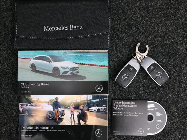 Mercedes-Benz CLA-KLASSE Shooting Brake 180 Business Solution Luxury Panorama Schuif-Kantedak | Memory voorstoelen | Sfeerverlichting | Achteruitrijcamera | Ledkoplampen. Inclusief 24 maanden MB Certified garantie voor Europa.