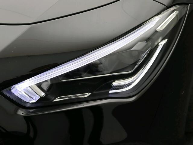 Mercedes-Benz CLA-KLASSE Shooting Brake 180 Business Solution Luxury Panorama Schuif-Kantedak | Memory voorstoelen | Sfeerverlichting | Achteruitrijcamera | Ledkoplampen. Inclusief 24 maanden MB Certified garantie voor Europa.