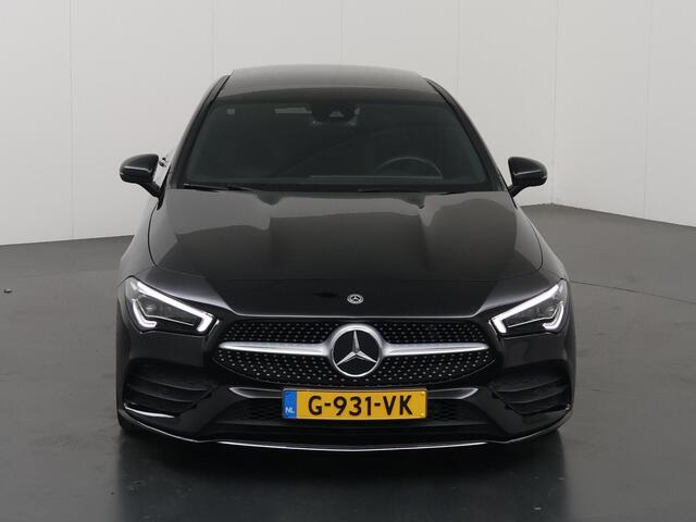 Mercedes-Benz CLA-KLASSE 180 Premium Plus | AMG | Panoramadak | Memory | Multibeam | Stoelverwarming | Sfeerverlichting | Widescreen |