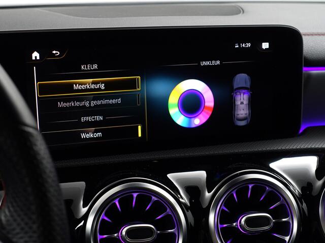 Mercedes-Benz CLA-KLASSE 180 AMG Premium Night Edition Aut- NAP 37dkm, Burmester Audio, Panoramadak, Carplay, Android Auto, Sfeerverlichting