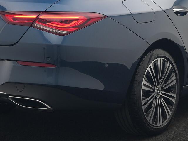 Mercedes-Benz CLA-KLASSE Shooting Brake 250 e Progressive Plug In Hybrid 218pk Dealer O.H. PHEV | Adaptive Cruise | 360 Camera | Lederen Sportstoelen Massage & Memory | Widescreen Navi | Sfeerverlichting | Stoelen & Stuur Verwarmd | Apple Carplay | Navigatie | DAB |