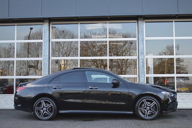 Mercedes-Benz CLA-KLASSE 250 e AMG Led Panorama Memory Camera 360 Augmented Keyless Pdc