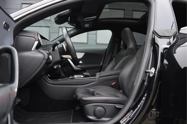 Mercedes-Benz CLA-KLASSE 180 Business Solution AMG | PANO | CAMERA | SFEERVERLICHTING |