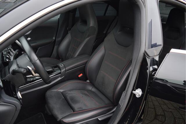 Mercedes-Benz CLA-KLASSE 180 Business Solution AMG | PANO | CAMERA | SFEERVERLICHTING |