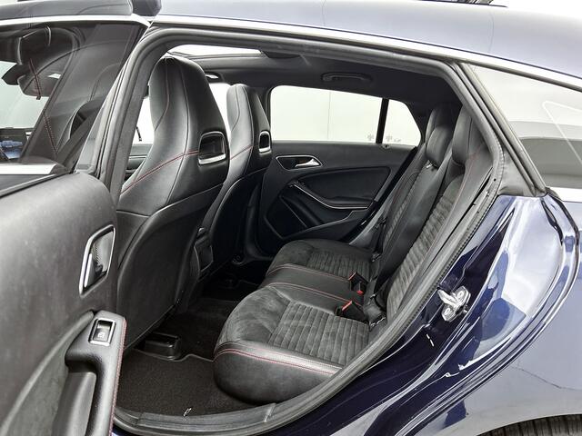 Mercedes-Benz CLA-KLASSE Shooting Brake 180 Automaat Business Solution AMG Style / Panorama-dak / Airco / Cruise-ctr. / Camera / stoelverw. / Apk 09-2026
