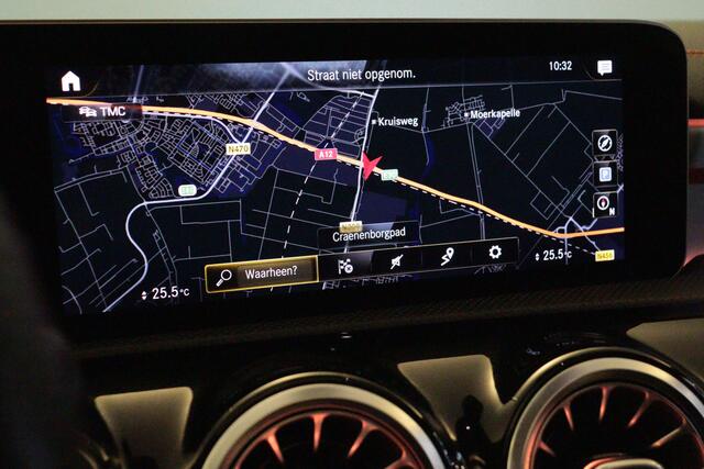 Mercedes-Benz CLA-KLASSE 250 Premium Orange Edition | NAVI | CAMERA + PDC | SCHUIF / KANTELDAK | STOELVERW | AMBIENT LIGHT |