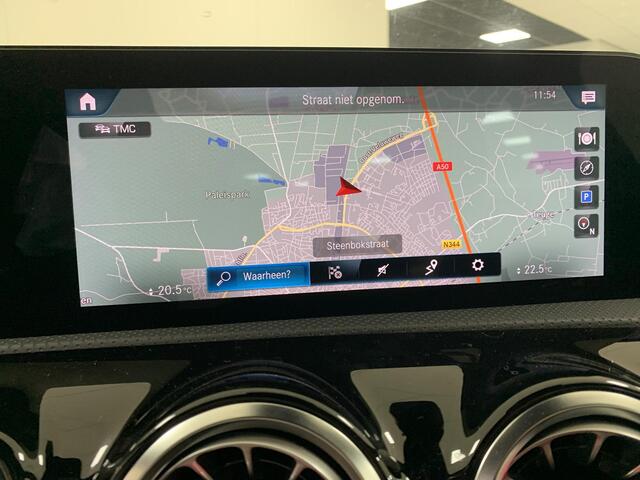 Mercedes-Benz CLA-KLASSE 200 Business Solution Luxury NAVIGATIE | ACHTERUITRIJCAMERA | PARKEERSENSOREN VOOR-EN ACHTER