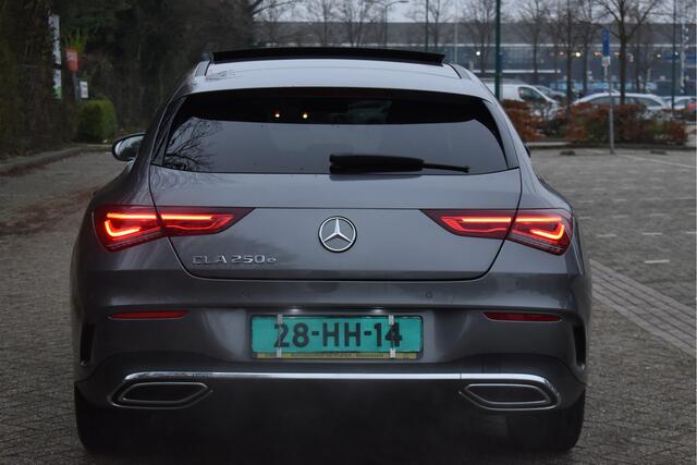 Mercedes-Benz CLA-KLASSE Shooting Brake 250 e Business Solution AMG Limited 218 pk | Open dak | Camera | Carplay | Widescreen | Sfeerverlichting | Stoelverwarming | Full LED