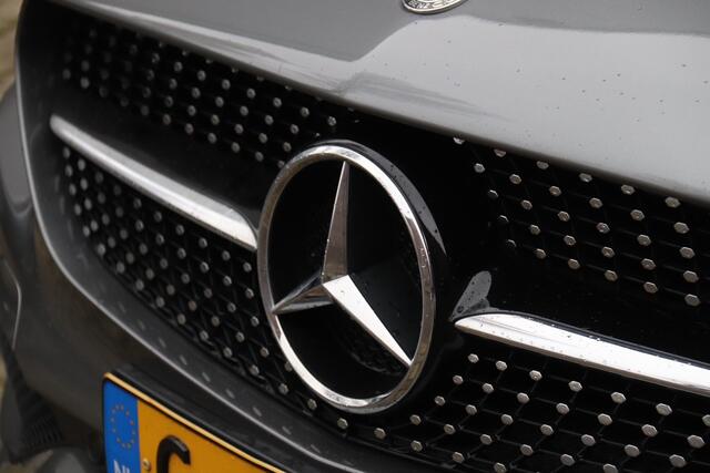 Mercedes-Benz CLA-KLASSE Shooting Brake 180 Business Solution AMG, Stoelverwarming, Camera, Cruise, Navi