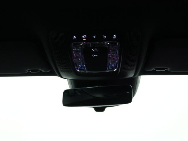 Mercedes-Benz CLA-KLASSE Shooting Brake 180 AMG Sportpakket | Keyless Go | Sfeerverlichting | Car Play | Stoelverwarming | Parkeerpakket met Camera | Inclusief 24 maanden Mercedes-Benz Certified garantie voor Europa.