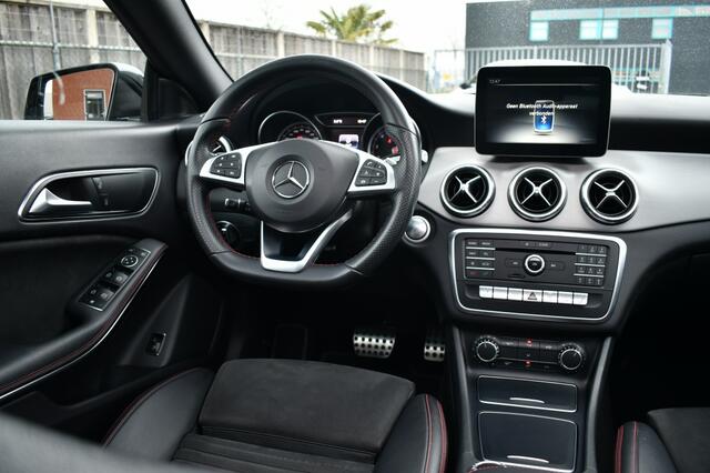 Mercedes-Benz CLA-KLASSE 180 AMG AUT Nightpakket Pano|Stoelverwarming