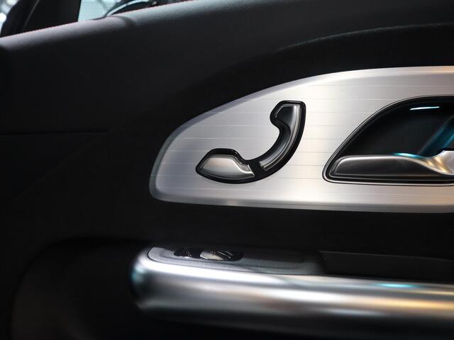 Mercedes-Benz CLA-KLASSE 250+ Launch Edition 85 kWh | Night | Panoramadak | Stoelverwarming | DISTRONIC | Achteruitrijcamera | Dodehoekassistent |