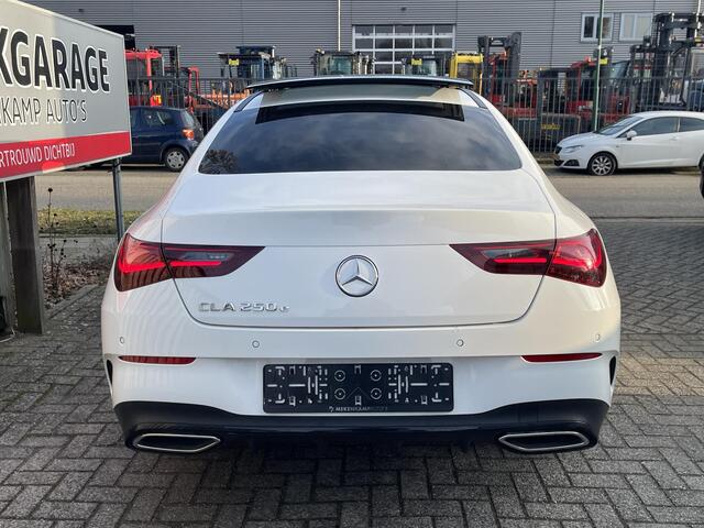 Mercedes-Benz CLA-KLASSE 250 e AMG Line FACELIFT 19"/Panoramadak/Matrix LED/Burmester/360 camera/Stoelverwarming + memory/Apple Carplay & Android Auto