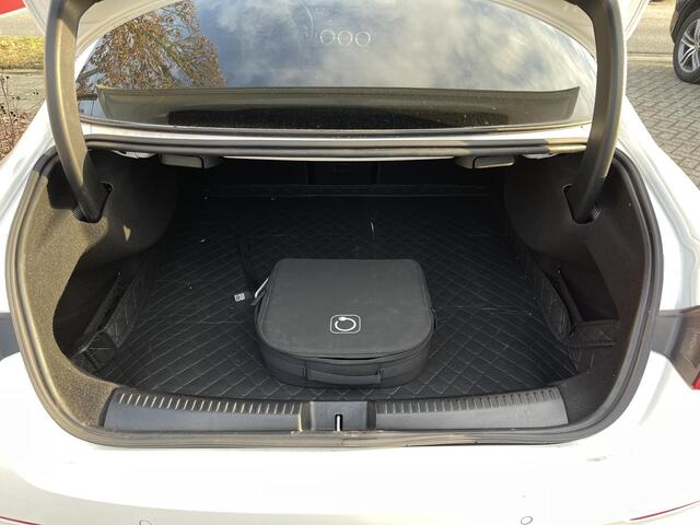 Mercedes-Benz CLA-KLASSE 250 e AMG Line FACELIFT 19"/Panoramadak/Matrix LED/Burmester/360 camera/Stoelverwarming + memory/Apple Carplay & Android Auto