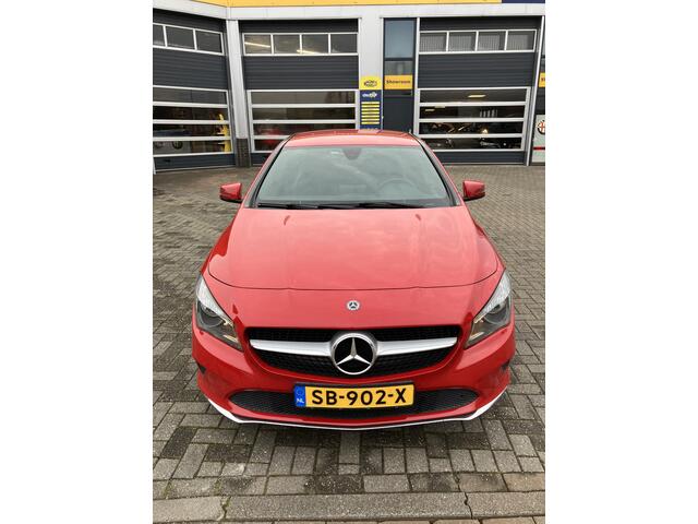 Mercedes-Benz CLA-KLASSE Shooting Brake 180 Business