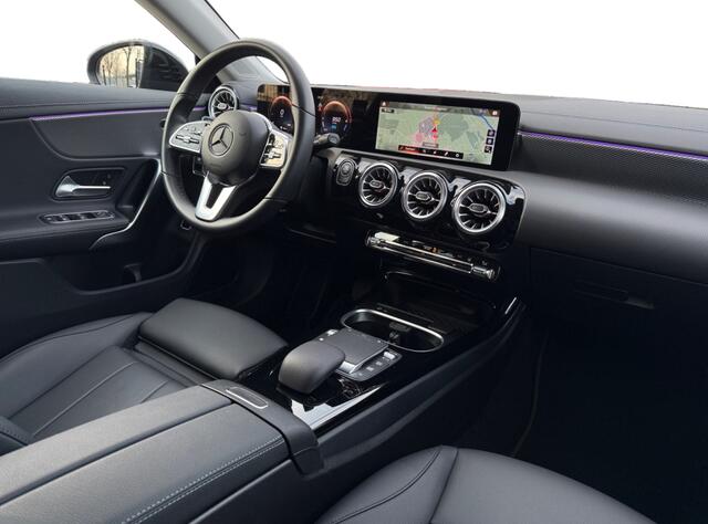 Mercedes-Benz CLA-KLASSE CLA 250 e Advantage I Widescreen I Ambient Light AUTOMATIC