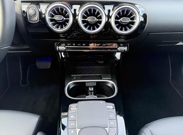 Mercedes-Benz CLA-KLASSE CLA 250 e Advantage I Widescreen I Ambient Light AUTOMATIC
