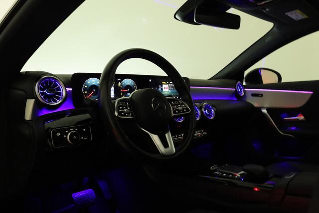 Mercedes-Benz CLA-KLASSE 250 e Luxury Line | Pano | Elek. Trekhaak | Dig. Cockpit | Cruise | Stoelverw. | Camera | Keyless | 18'' | Multibeam