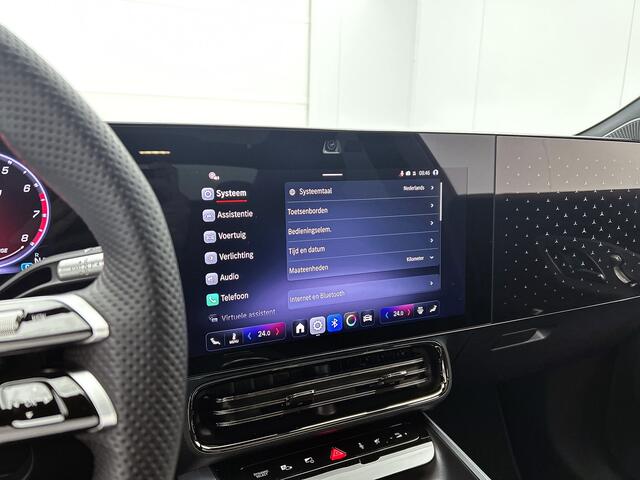 Mercedes-Benz CLA-KLASSE 180 Business Solution AMG | Trekhaak | Panoramadak | Memorypakket | Multibeam LED | 19 inch AMG velgen | Nightpakket | Antidiefstalpakket URBAN GUARD | Adaptieve cruisecontrol |