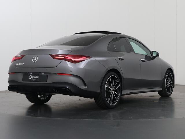 Mercedes-Benz CLA-KLASSE 180 Business Solution AMG | Panoramaschuifdak | AMG Line Plus | Night pakket | Head-up display | 360° camera | 19"AMG velgen |