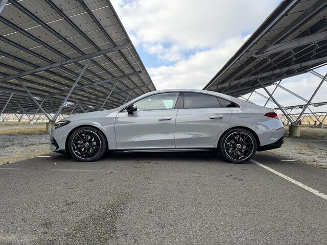 Mercedes-Benz CLA-KLASSE 180 Business Solution AMG | Night | Superscreen | Panoramadak | Trekhaak | Memory | Sfeerverlichting | Parkeercamera |