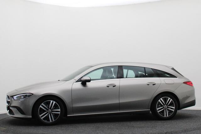 Mercedes-Benz CLA-KLASSE Shooting Brake 180 Business Solution Luxury Leer, Camera, Apple Carplay, Sfeerverlichting, PDC