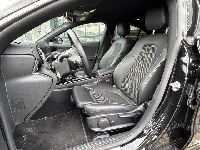 Mercedes-Benz CLA-KLASSE 180 Luxury Line