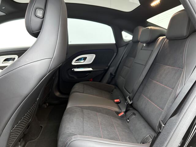 Mercedes-Benz CLA-KLASSE 250+ Launch Edition 85 kWh | Nightpakket | Warmtepomp | Antidiefstal pakket URBAN GUARD | Memorypakket voorstoelen | Multibeam LED | Panoramadak | Sierdelen aluminium | Adaptieve cruisecontrol |