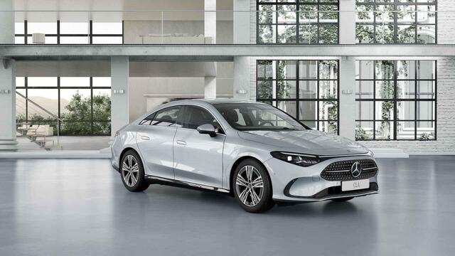 Mercedes-Benz CLA-KLASSE 180 Business Solution Luxury | Dodehoekassistent | Panoramadak | Stoelverwarming | LED koplampen | Adaptieve cruisecontrol | Achteruitrijcamera |