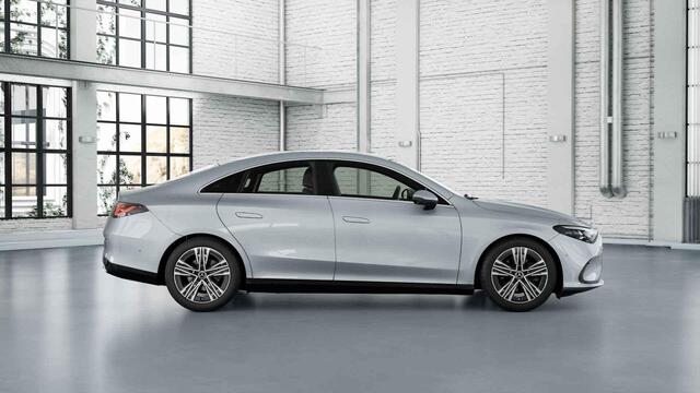 Mercedes-Benz CLA-KLASSE 180 Business Solution Luxury | Dodehoekassistent | Panoramadak | Stoelverwarming | LED koplampen | Adaptieve cruisecontrol | Achteruitrijcamera |