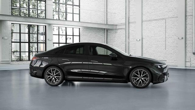 Mercedes-Benz CLA-KLASSE 200 Business Solution AMG 58 kWh | Panoramadak | Premium Pakket | Superscreen | Trekhaak | Head-Up | Burmester |