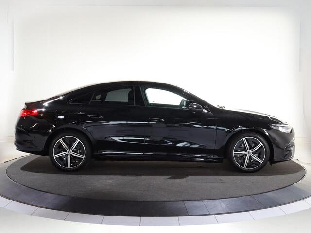 Mercedes-Benz CLA-KLASSE 250+ Launch Edition 85 kWh | Night | Panoramadak | Stoelverwarming | DISTRONIC | Achteruitrijcamera | Dodehoekassistent |
