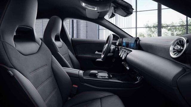 Mercedes-Benz CLA-KLASSE Shooting Brake 250 e Premium | AMG | Widescreen | Stoelverwarming | Sfeerverlichting | Achteruitrijcamera |