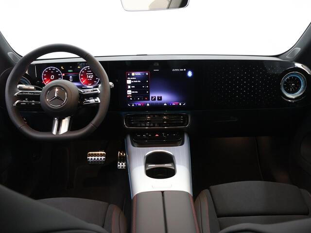 Mercedes-Benz CLA-KLASSE 250+ Launch Edition 85 kWh | Trekhaak | Night | Panoramadak | Stoelverwarming | DISTRONIC | Achteruitrijcamera | Dodehoekassistent |