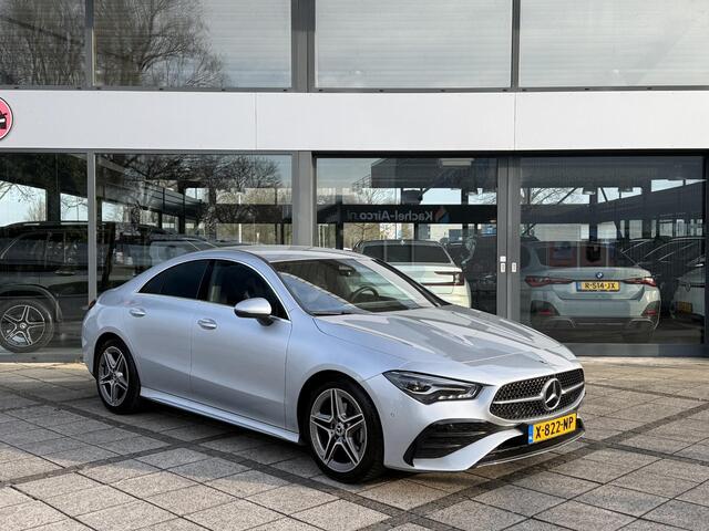 Mercedes-Benz CLA-KLASSE Aut. 180 AMG Sport | Trekhaak | Navi | Camera | Sfeer Verlichting | Nieuw Model |