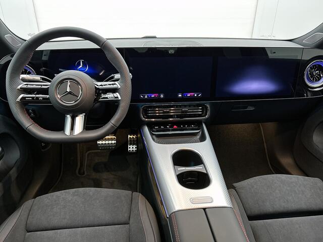 Mercedes-Benz CLA-KLASSE 200 Business Solution AMG 58 kWh | Premium pakket | Nightpakket | Smartphone integratie | Adaptieve cruisecontrol | URBAN GUARD | Vast panoramadak | Memorypakket | Warmtepomp | MBUX Superscreen |