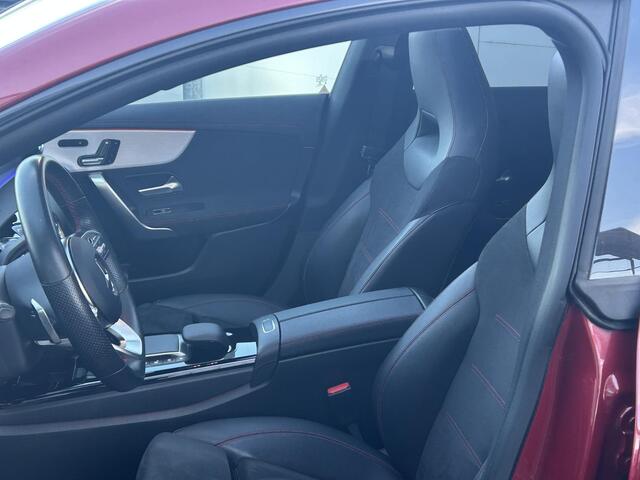 Mercedes-Benz CLA-KLASSE 250 e Business Solution AMG Limited (Trekhaak) | Navigatie | Camera | Climate Control |