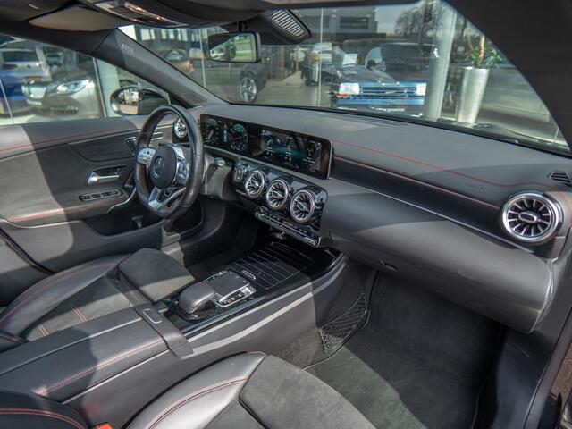 Mercedes-Benz CLA-KLASSE 220 Premium | Pano | Night | Multibeam-LED