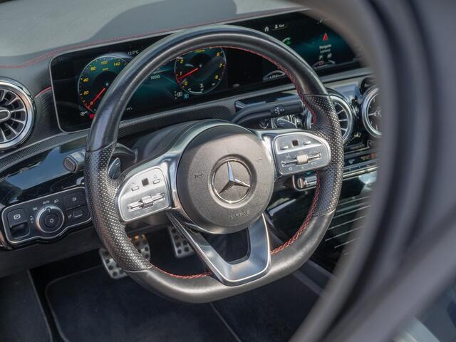 Mercedes-Benz CLA-KLASSE 220 Premium | Pano | Night | Multibeam-LED