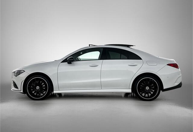 Mercedes-Benz CLA-KLASSE 250 e AMG Line Panoramadak | Stoelverwarming | Achteruitrijcamera | Inclusief 24 maanden MB Certified garantie voor Europa.