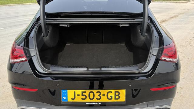 Mercedes-Benz CLA-KLASSE 180 Business Solution AMG
