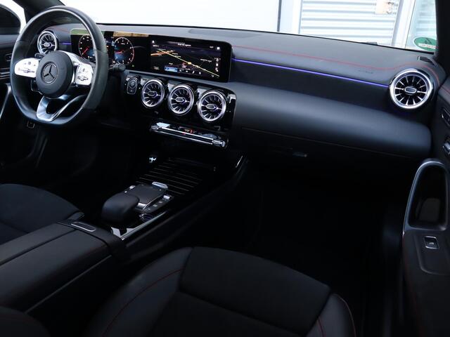 Mercedes-Benz CLA-KLASSE 200 AMG Line