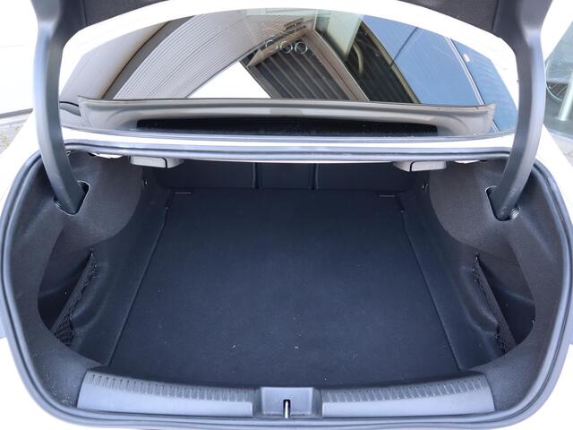 Mercedes-Benz CLA-KLASSE 200 AMG Line